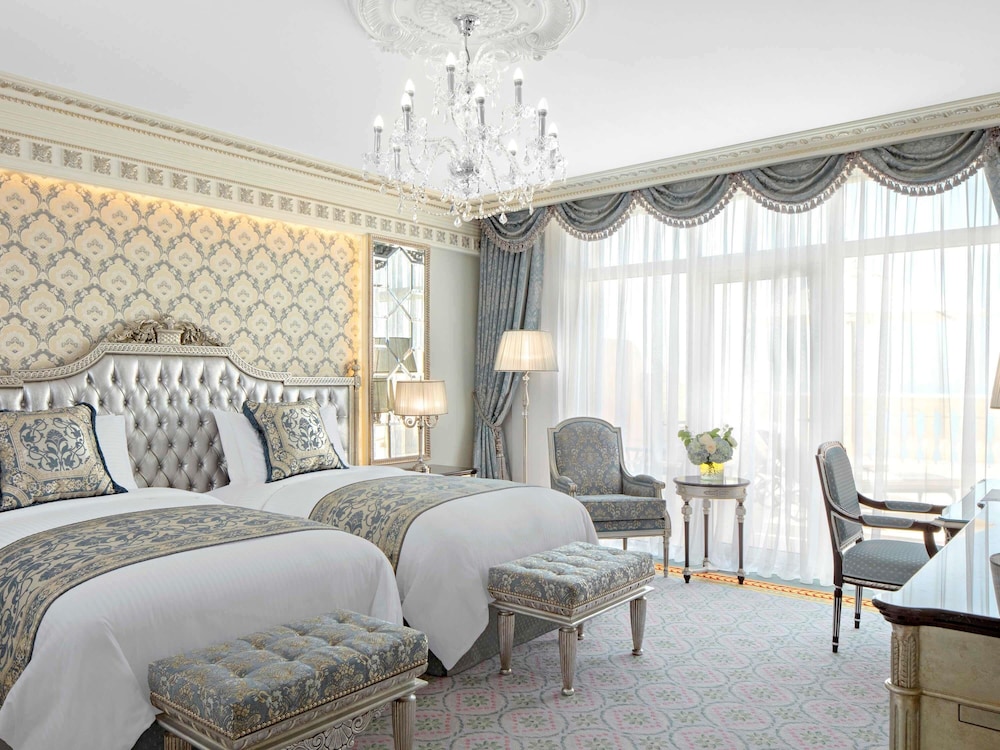 Raffles The Palm — Hotel rooms in Dubai