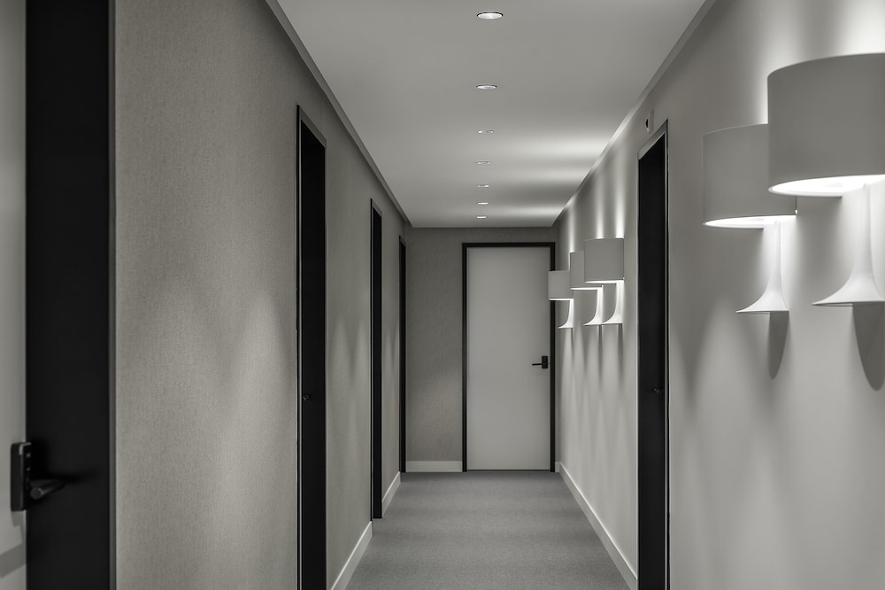 Urban Creme — Hotel building in Prague, Prague