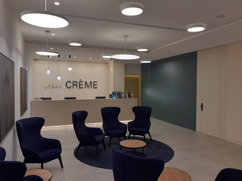 Urban Creme — Hotel building in Prague, Prague