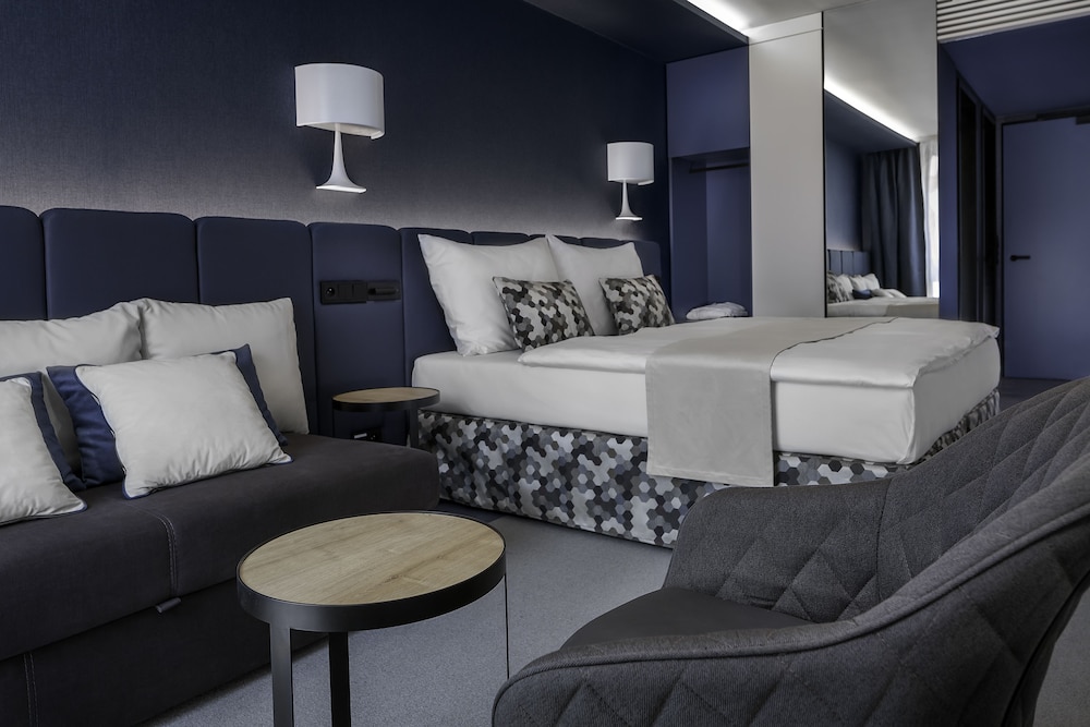 Urban Creme — Hotel rooms in Prague, Prague