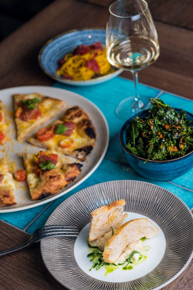 Urban Creme — Restaurant & bars in Prague, Prague