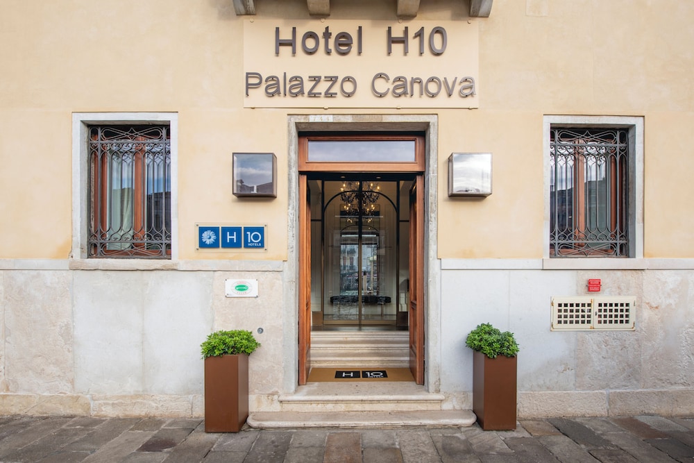 H10 Palazzo Canova — Hotel building in Venice, Veneto