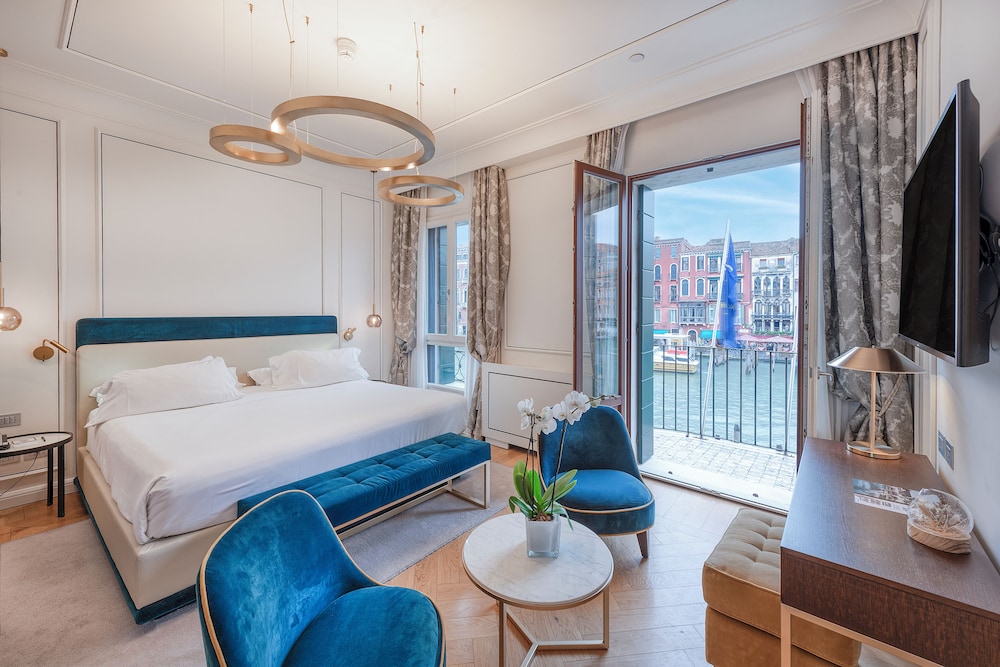 H10 Palazzo Canova — Hotel rooms in Venice, Veneto