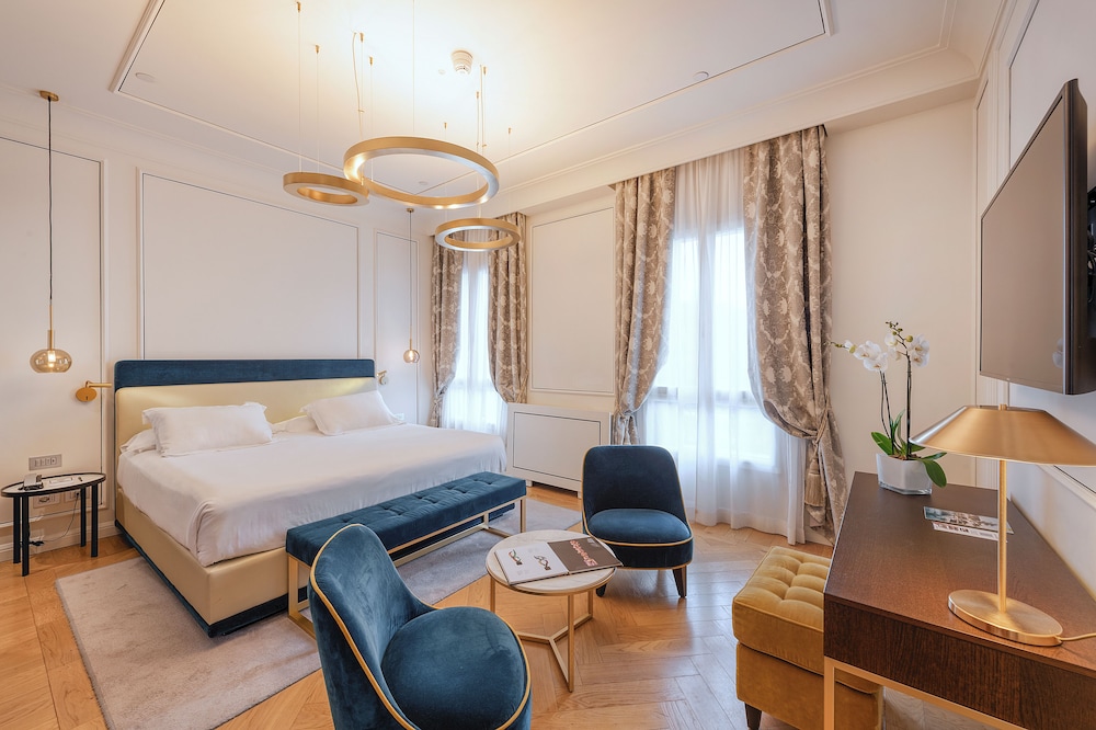 H10 Palazzo Canova — Hotel rooms in Venice, Veneto