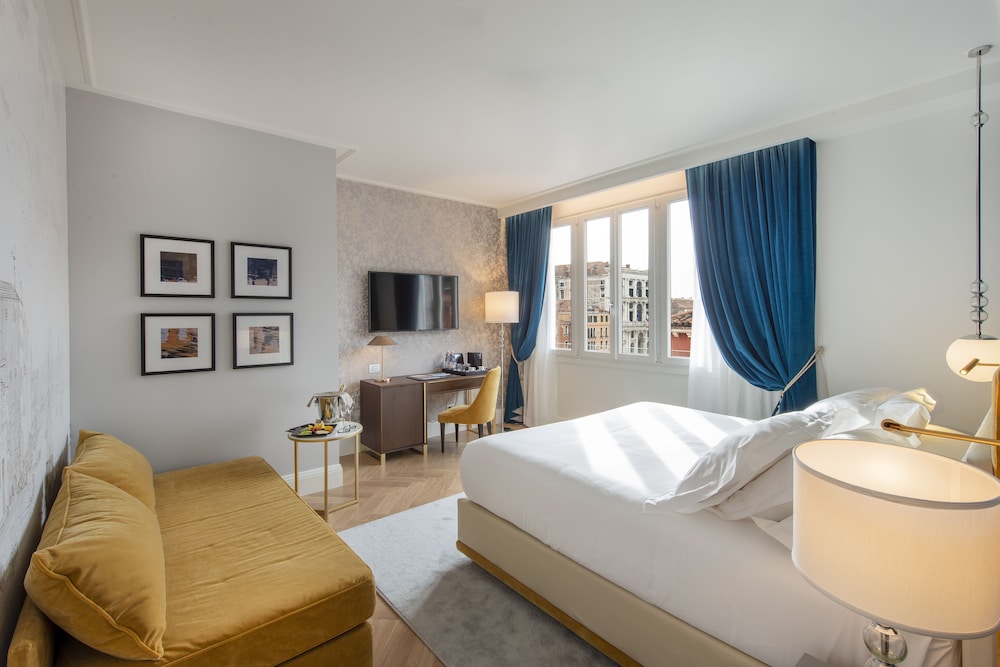 H10 Palazzo Canova — Hotel rooms in Venice, Veneto