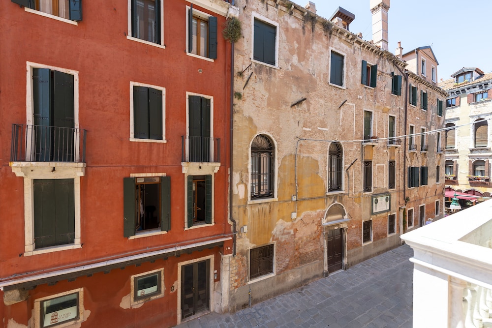 H10 Palazzo Canova — Hotel building in Venice, Veneto