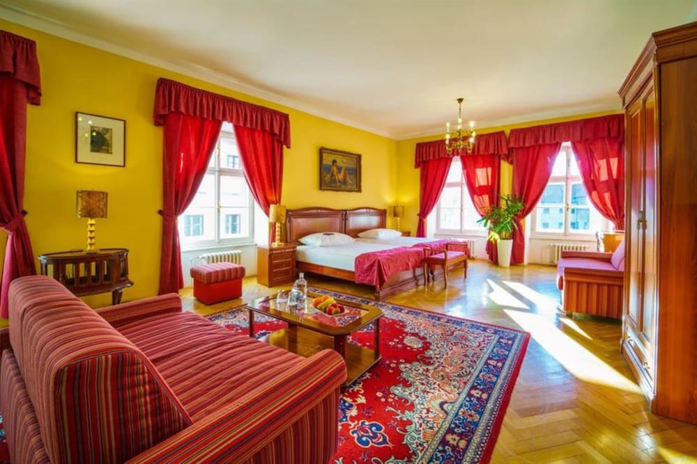 Josephine Old Town Square Hotel - Czech Leading Hotels — Hotel rooms in Prague, Prague