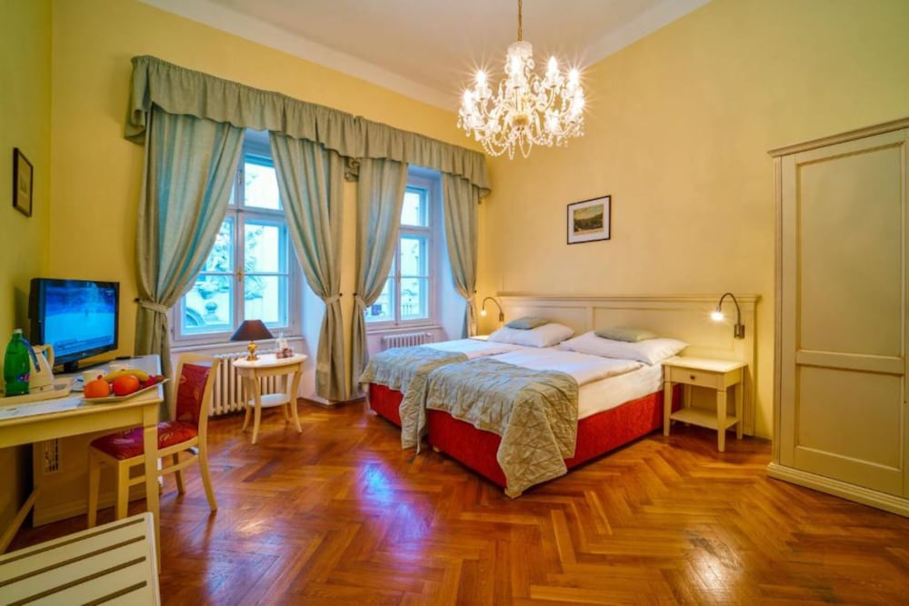 Josephine Old Town Square Hotel - Czech Leading Hotels — Hotel rooms in Prague, Prague