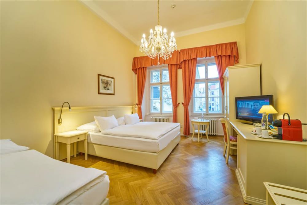 Josephine Old Town Square Hotel - Czech Leading Hotels — Hotel rooms in Prague, Prague