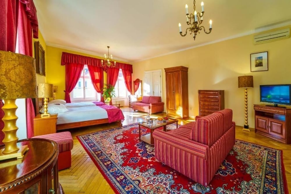 Josephine Old Town Square Hotel - Czech Leading Hotels — Hotel rooms in Prague, Prague