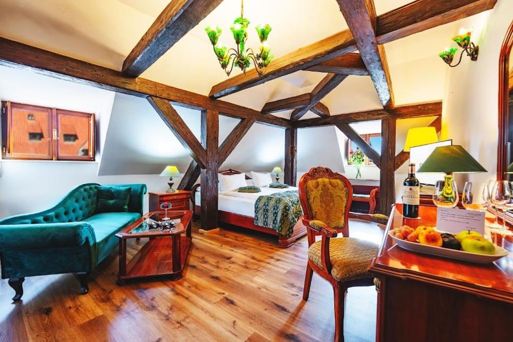 Josephine Old Town Square Hotel - Czech Leading Hotels — Hotel rooms in Prague, Prague