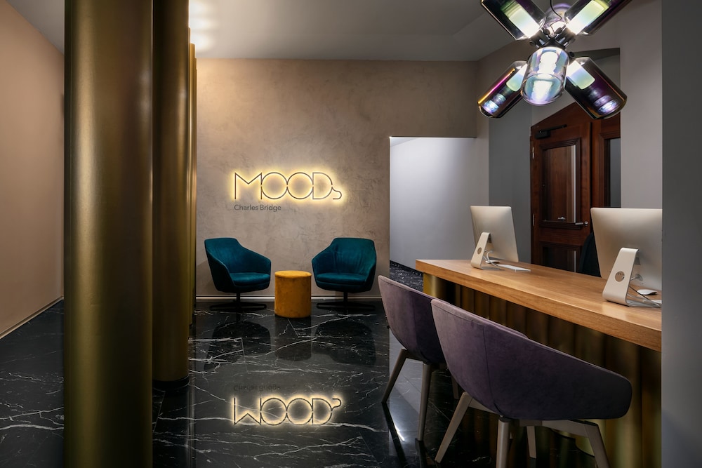 MOODs Charles Bridge — Hotel building in Prague, Prague