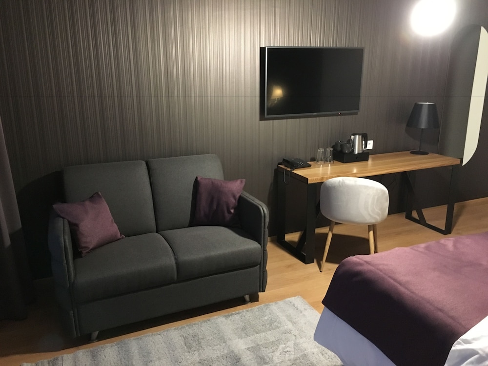 MOODs Charles Bridge — Hotel rooms in Prague, Prague