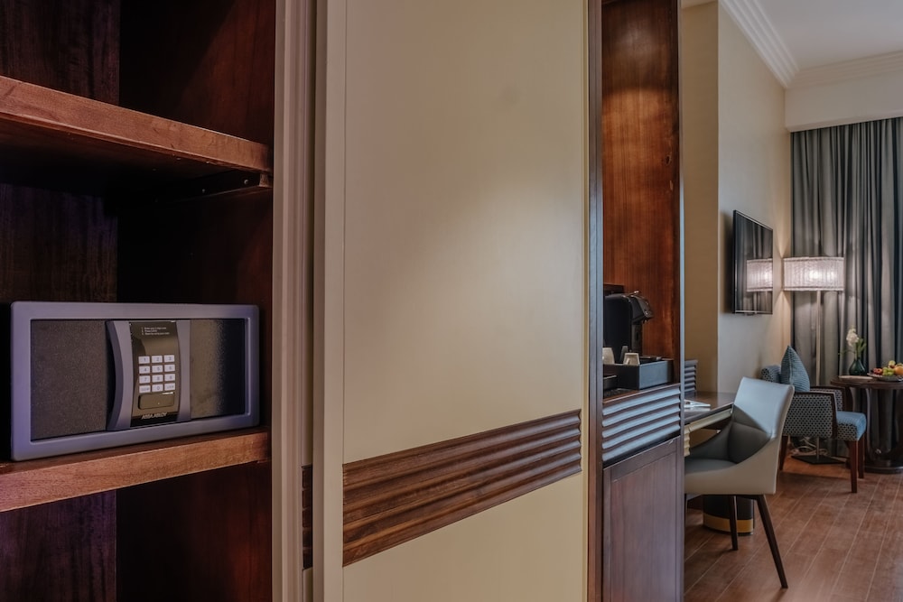 Stella Di Mare Dubai Marina Hotel — Hotel rooms in Dubai