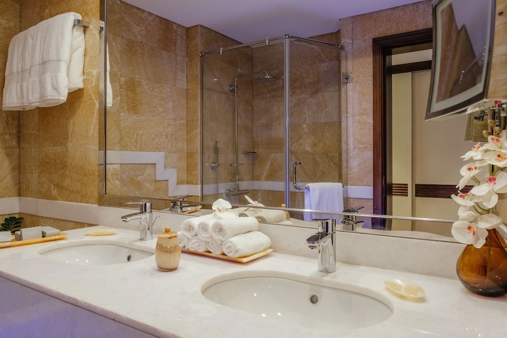 Stella Di Mare Dubai Marina Hotel — Hotel rooms in Dubai