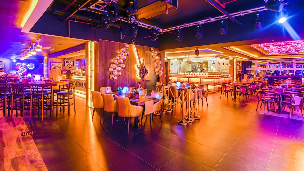 Stella Di Mare Dubai Marina Hotel — Restaurant & bars in Dubai