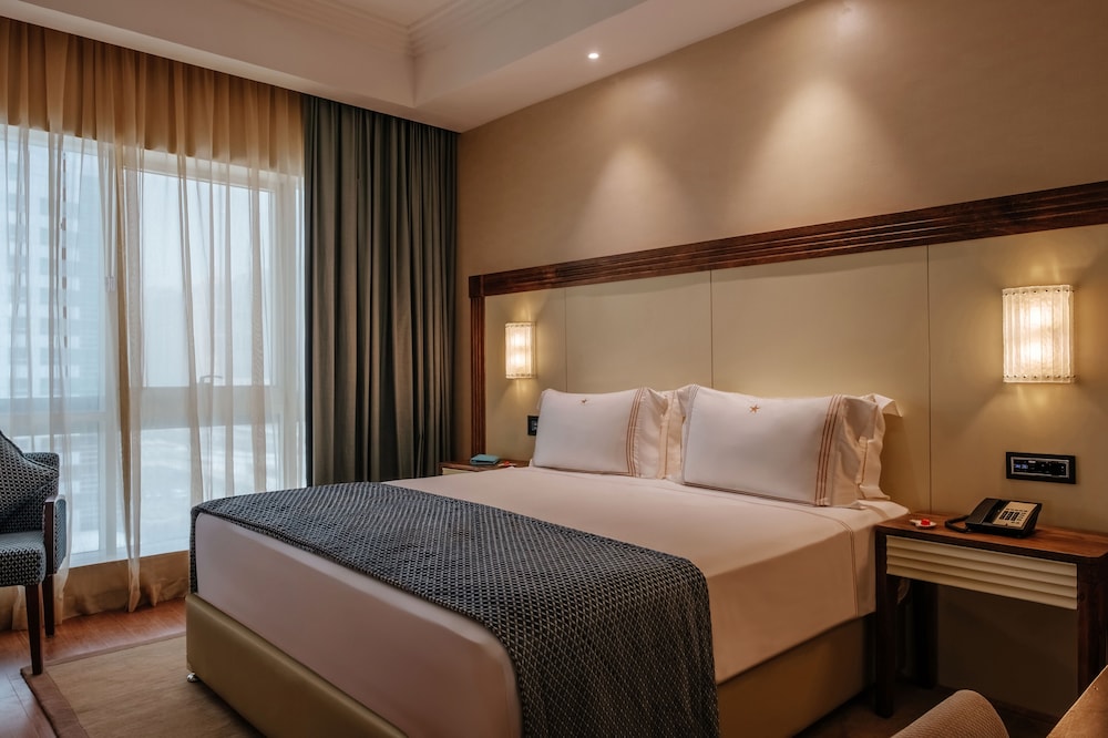 Stella Di Mare Dubai Marina Hotel — Hotel rooms in Dubai
