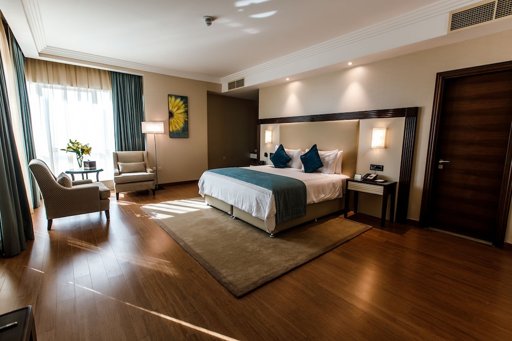 Stella Di Mare Dubai Marina Hotel — Hotel rooms in Dubai