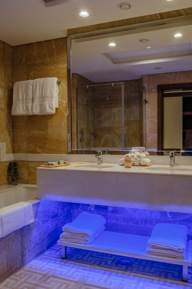 Stella Di Mare Dubai Marina Hotel — Hotel rooms in Dubai