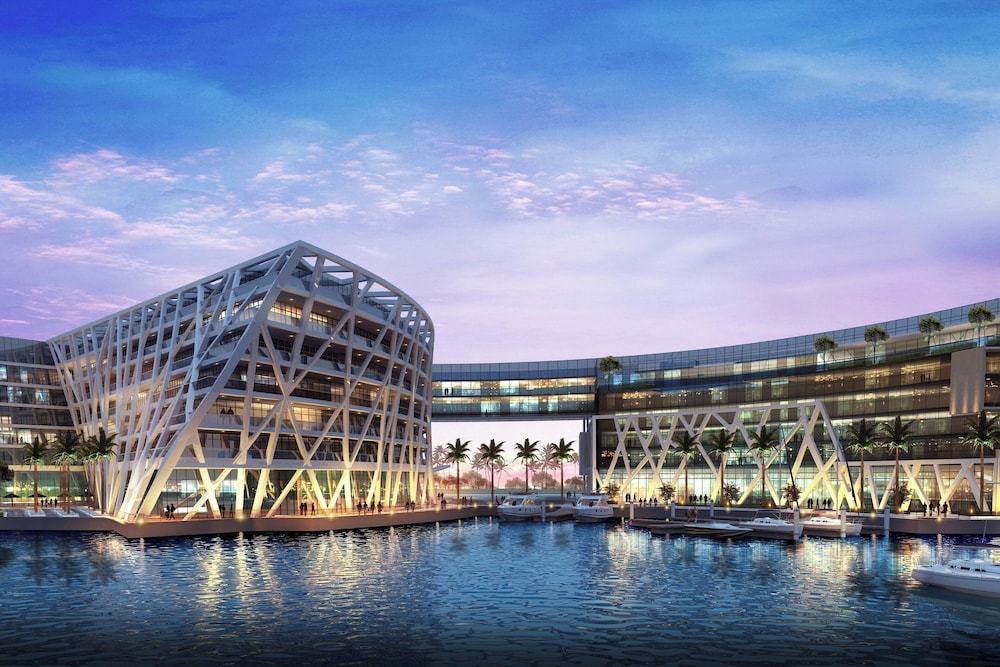 The Abu Dhabi Edition - zdjęcie 5
