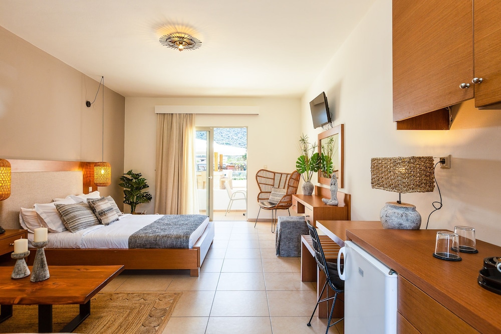Nostos Beach Boutique Hotel — Hotel rooms in Bali