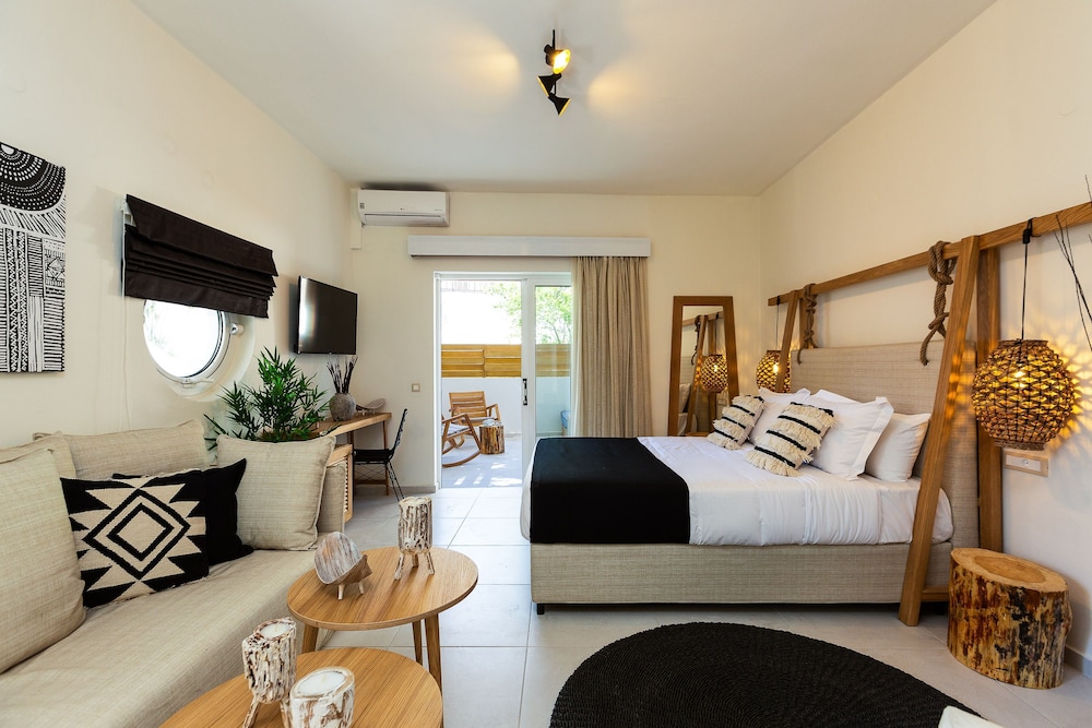 Nostos Beach Boutique Hotel — Hotel rooms in Bali