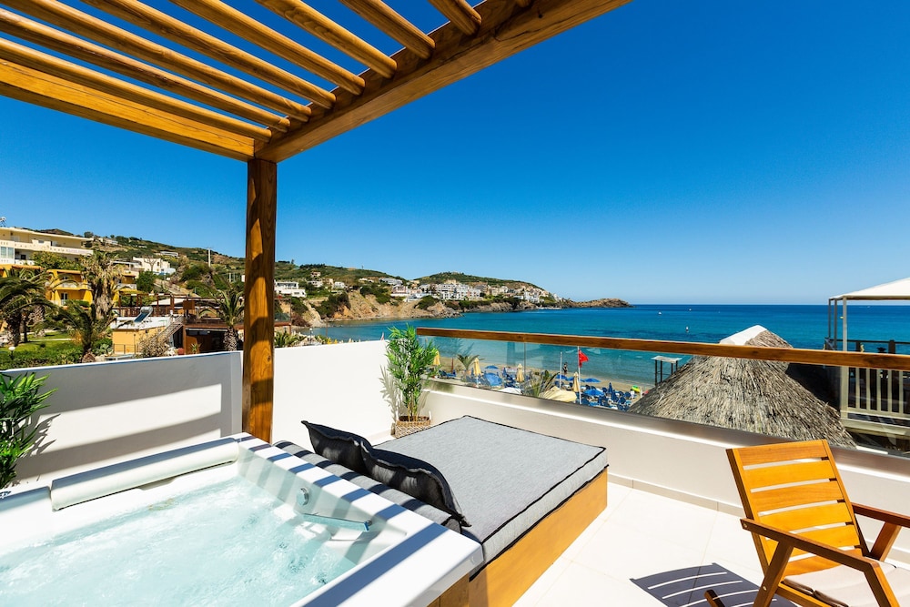 Nostos Beach Boutique Hotel - zdjęcie 3