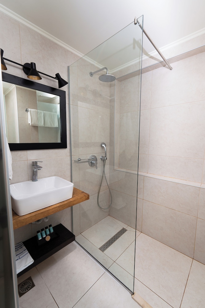 Nostos Beach Boutique Hotel — Hotel rooms in Bali