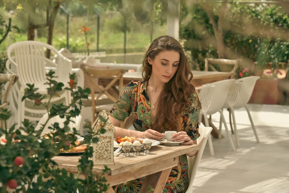 Georgia's Garden by Omilos Hotels — Restaurant & bars in Gazi