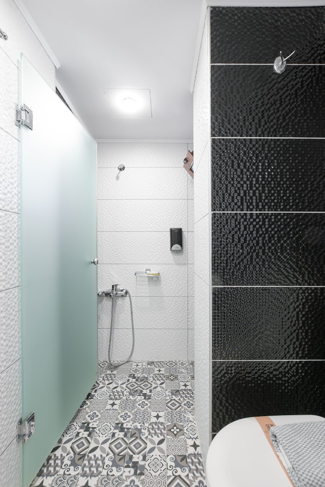 Georgia's Garden by Omilos Hotels — Hotel rooms in Gazi