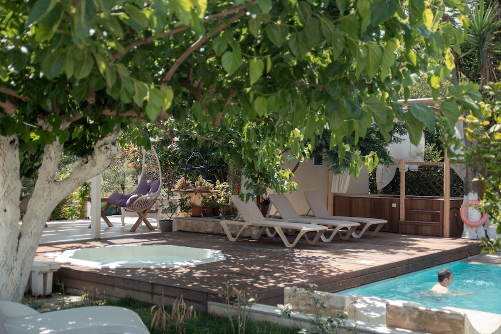 Georgia's Garden by Omilos Hotels — Swimming pool in Gazi