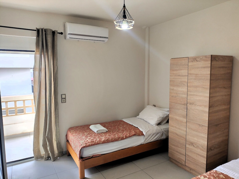 Georgia's Garden by Omilos Hotels — Hotel rooms in Gazi