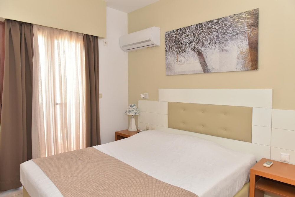 Georgia's Garden by Omilos Hotels — Hotel rooms in Gazi