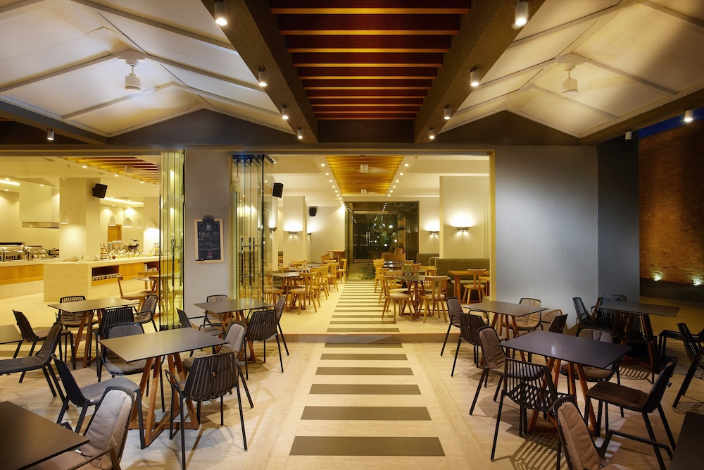 Annas House — Restaurant & bars in Georgioupolis
