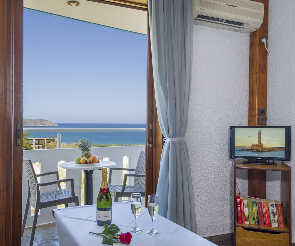 Folia Apartments — Hotel rooms in Chania