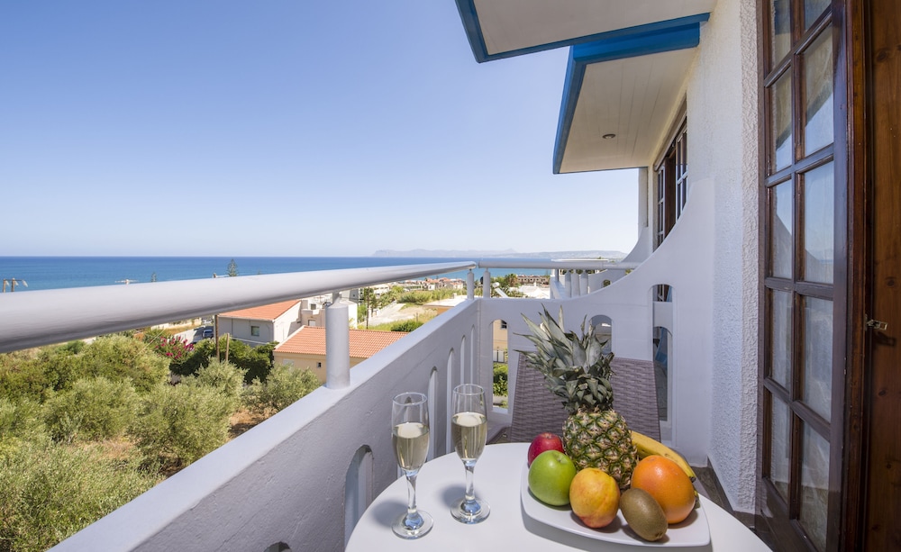 Folia Apartments — Hotel rooms in Chania