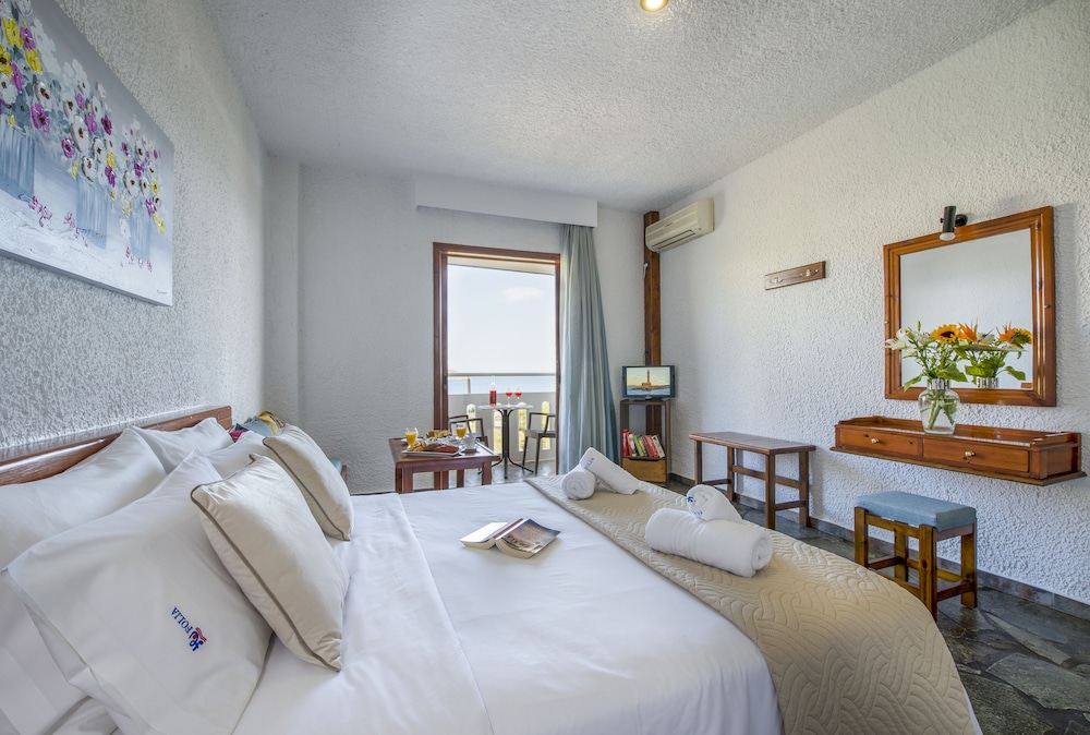 Folia Apartments — Hotel rooms in Chania