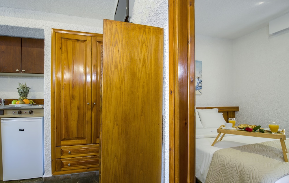 Folia Apartments — Hotel rooms in Chania