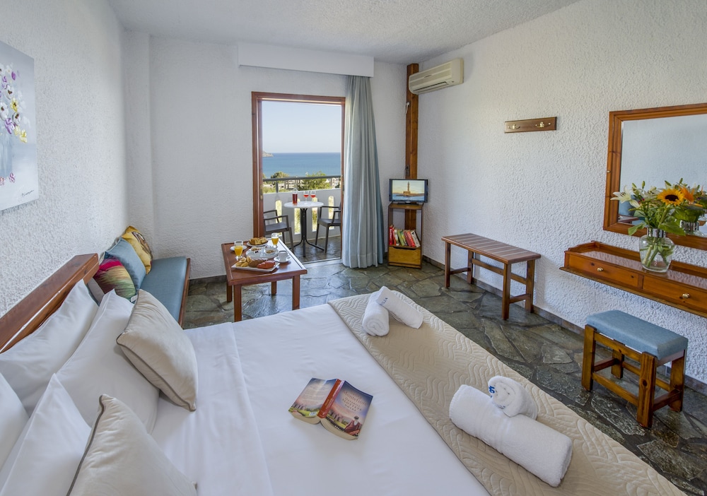 Folia Apartments — Hotel rooms in Chania