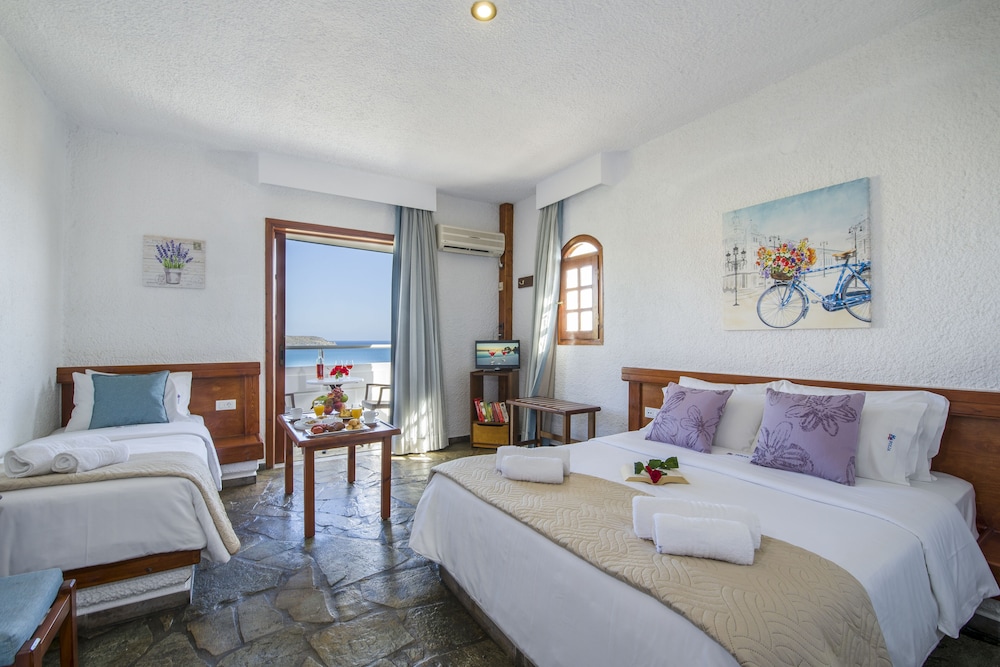 Folia Apartments — Hotel rooms in Chania