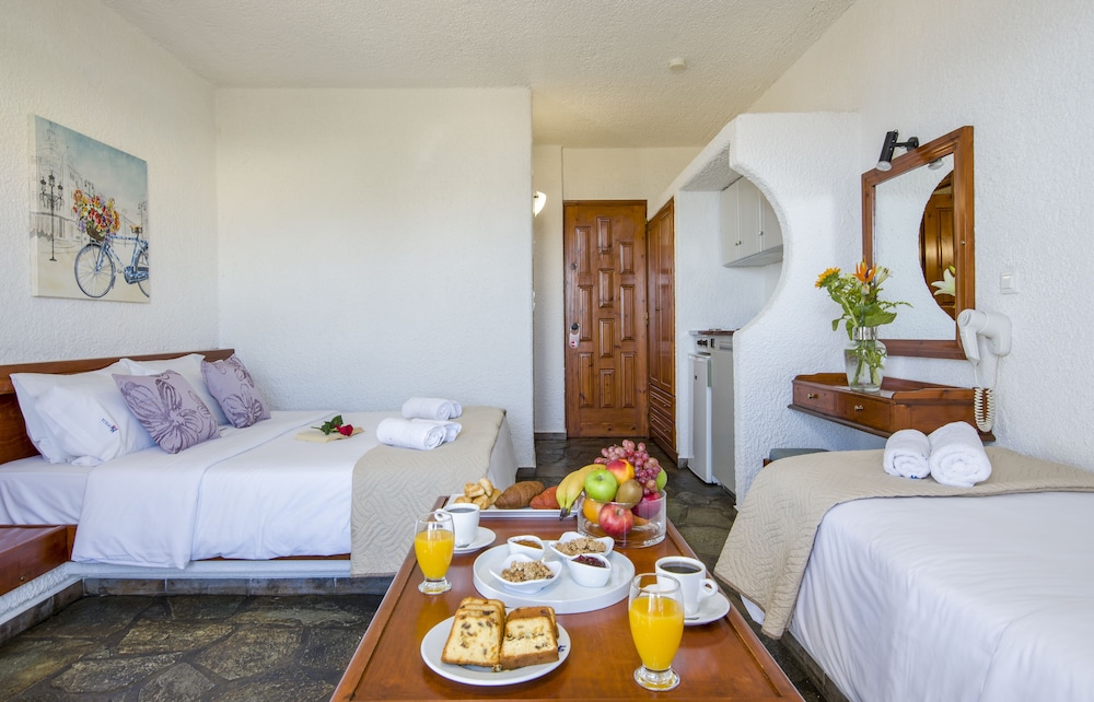 Folia Apartments — Hotel rooms in Chania