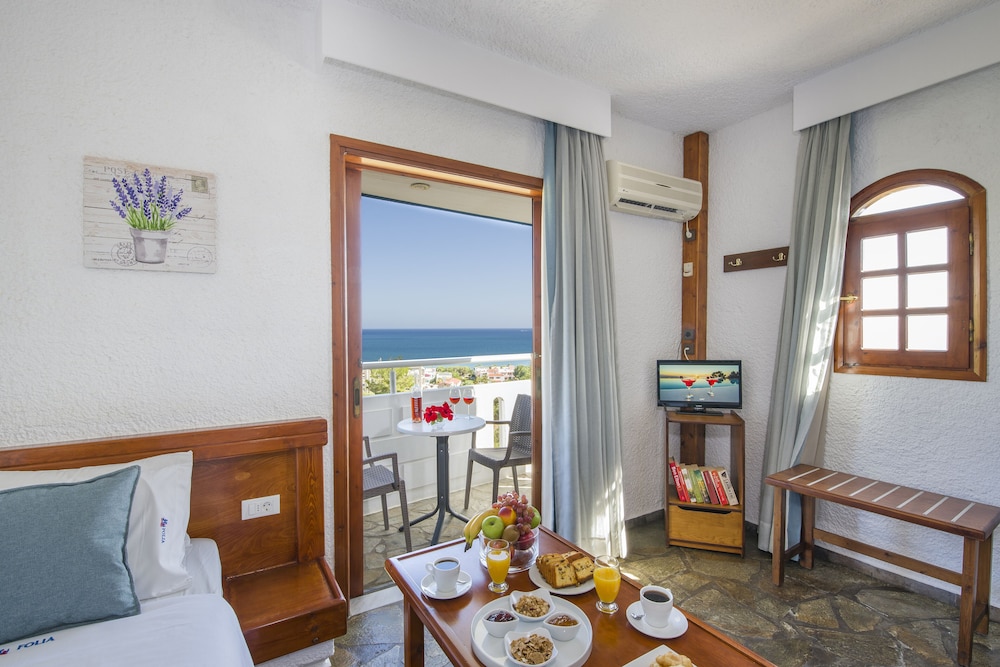 Folia Apartments — Hotel rooms in Chania