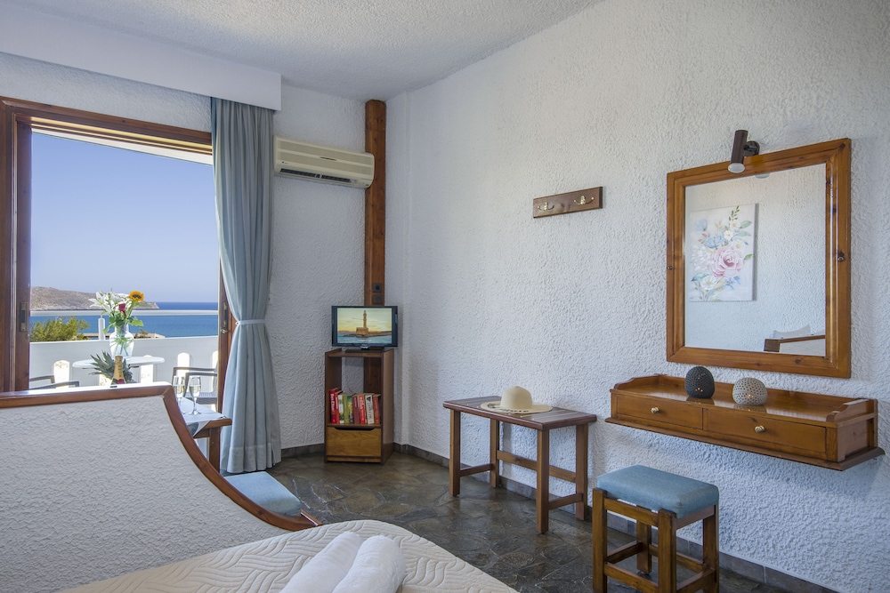 Folia Apartments — Hotel rooms in Chania