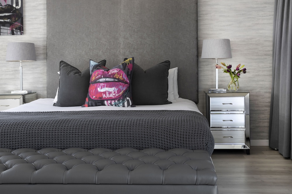 The Clarendon - Fresnaye — Hotel rooms in Cape Town, Western Cape