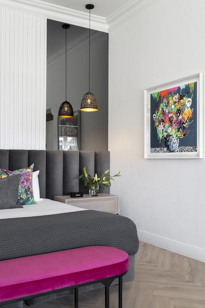 The Clarendon - Fresnaye — Hotel rooms in Cape Town, Western Cape