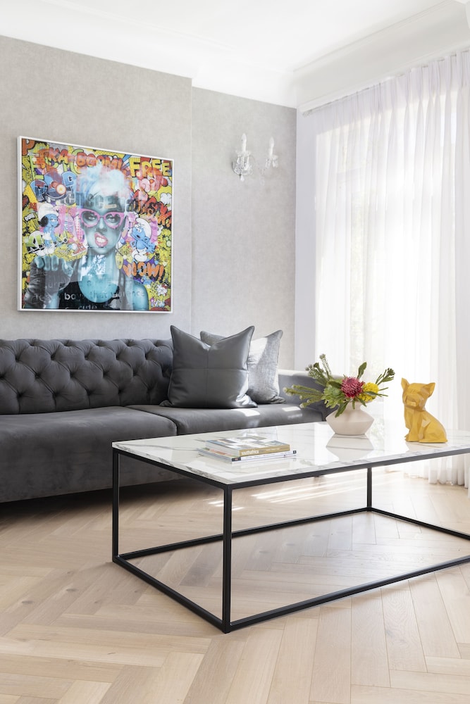 The Clarendon - Fresnaye — Hotel rooms in Cape Town, Western Cape