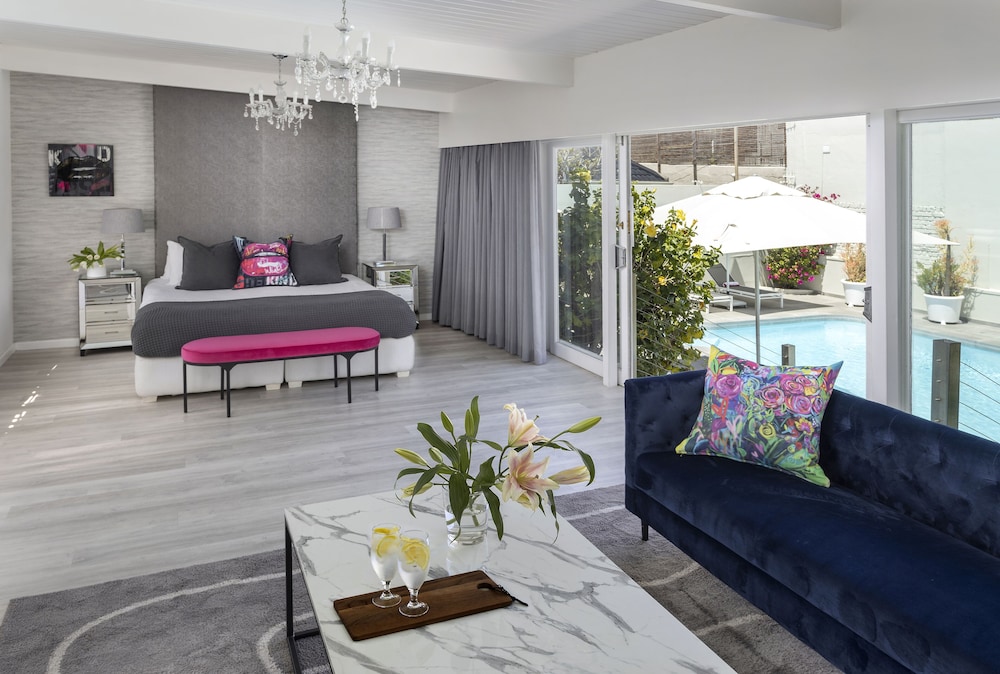 The Clarendon - Fresnaye — Hotel rooms in Cape Town, Western Cape