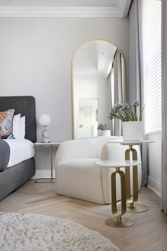 The Clarendon - Fresnaye — Hotel rooms in Cape Town, Western Cape