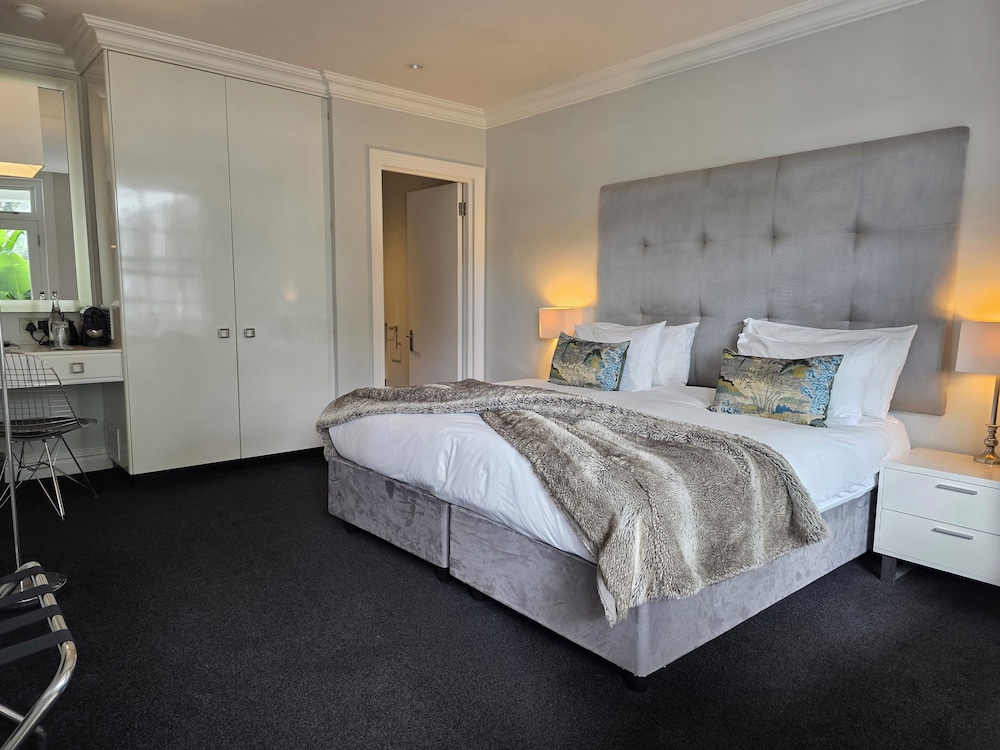 The Three Boutique Hotel — Hotel rooms in Cape Town, Western Cape