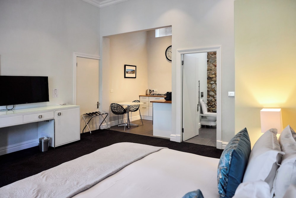 The Three Boutique Hotel — Hotel rooms in Cape Town, Western Cape